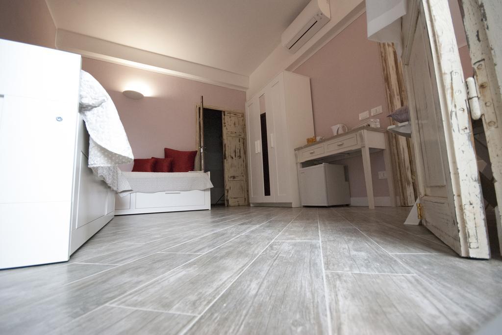 Ca De Lelio Hotel Манарола Екстериор снимка