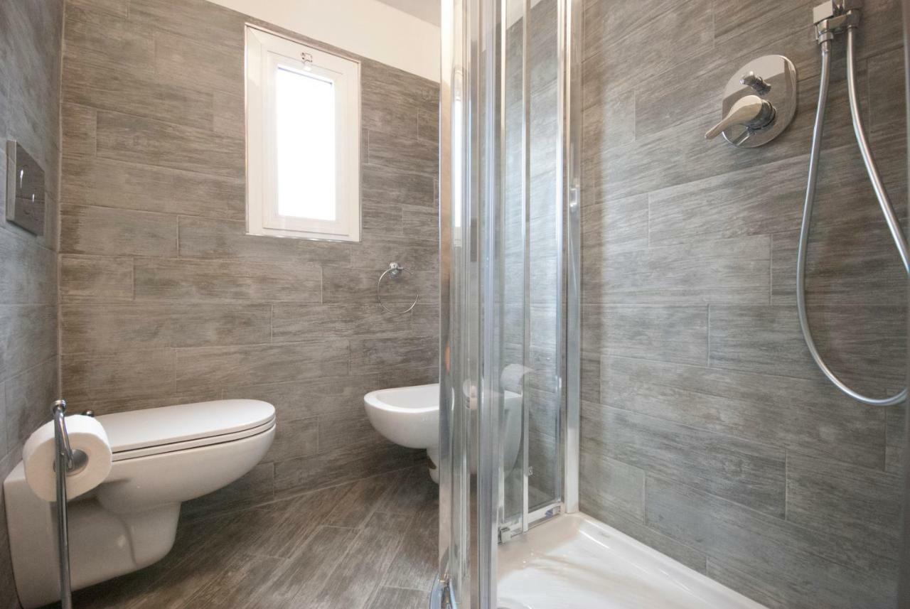 Ca De Lelio Hotel Манарола Екстериор снимка